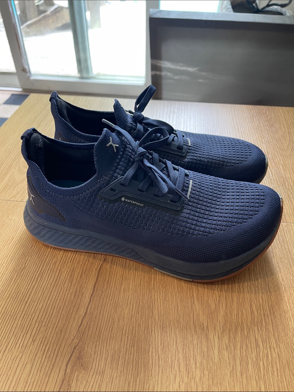 Women's Waterproof Adapt runners by Flux